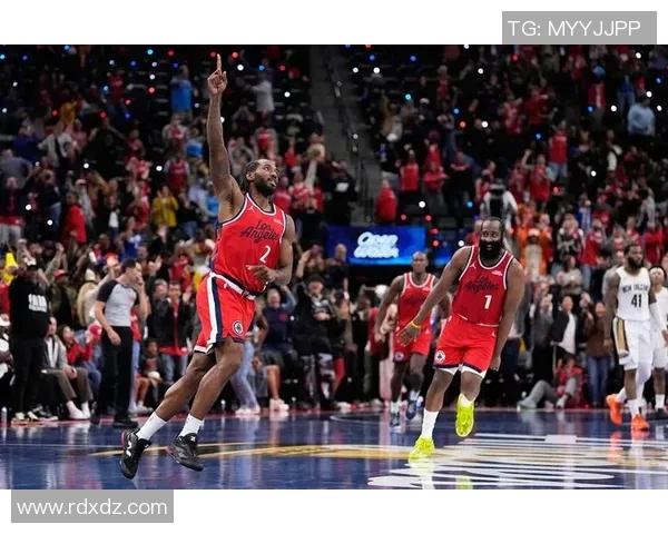 洛杉矶快船三胜四负背后：哈登独木难支，泰伦卢战术调整受质疑，快船攻防失衡严重